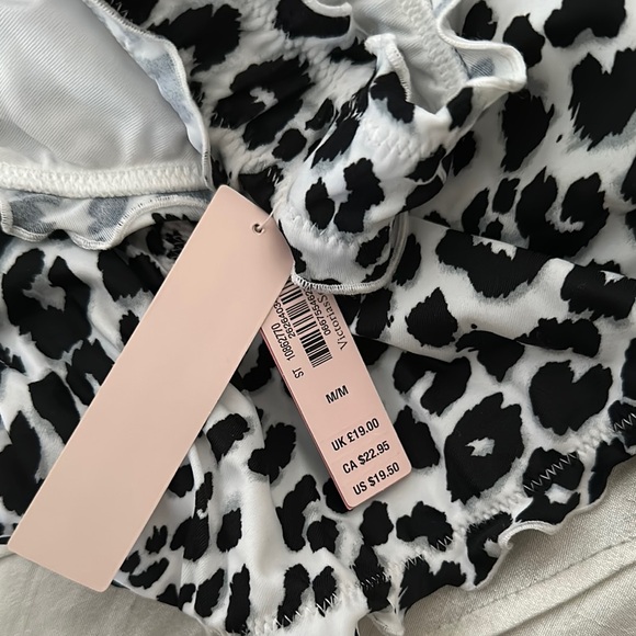 Victoria's Secret Leopard Print Bikini Bottom - Picture 3 of 4
